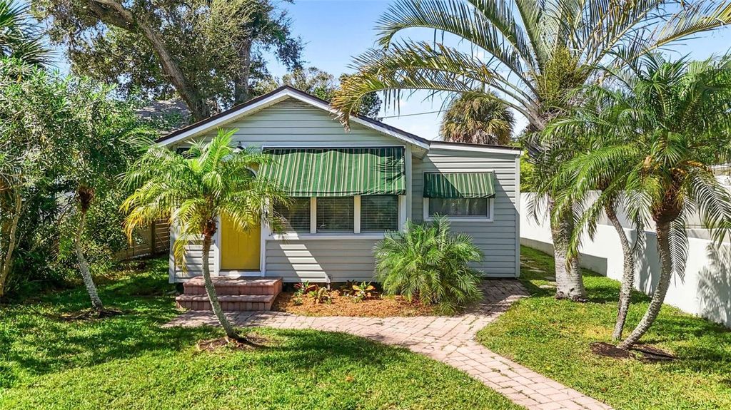 Photo of 2925 Clinton Street S, Gulfport, FL 33707 (MLS # TB8440091)