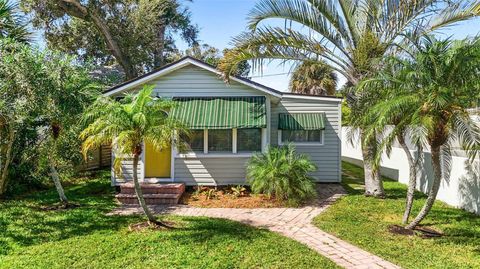 Photo of 2925 Clinton Street S, Gulfport, FL 33707 (MLS # TB8440091)