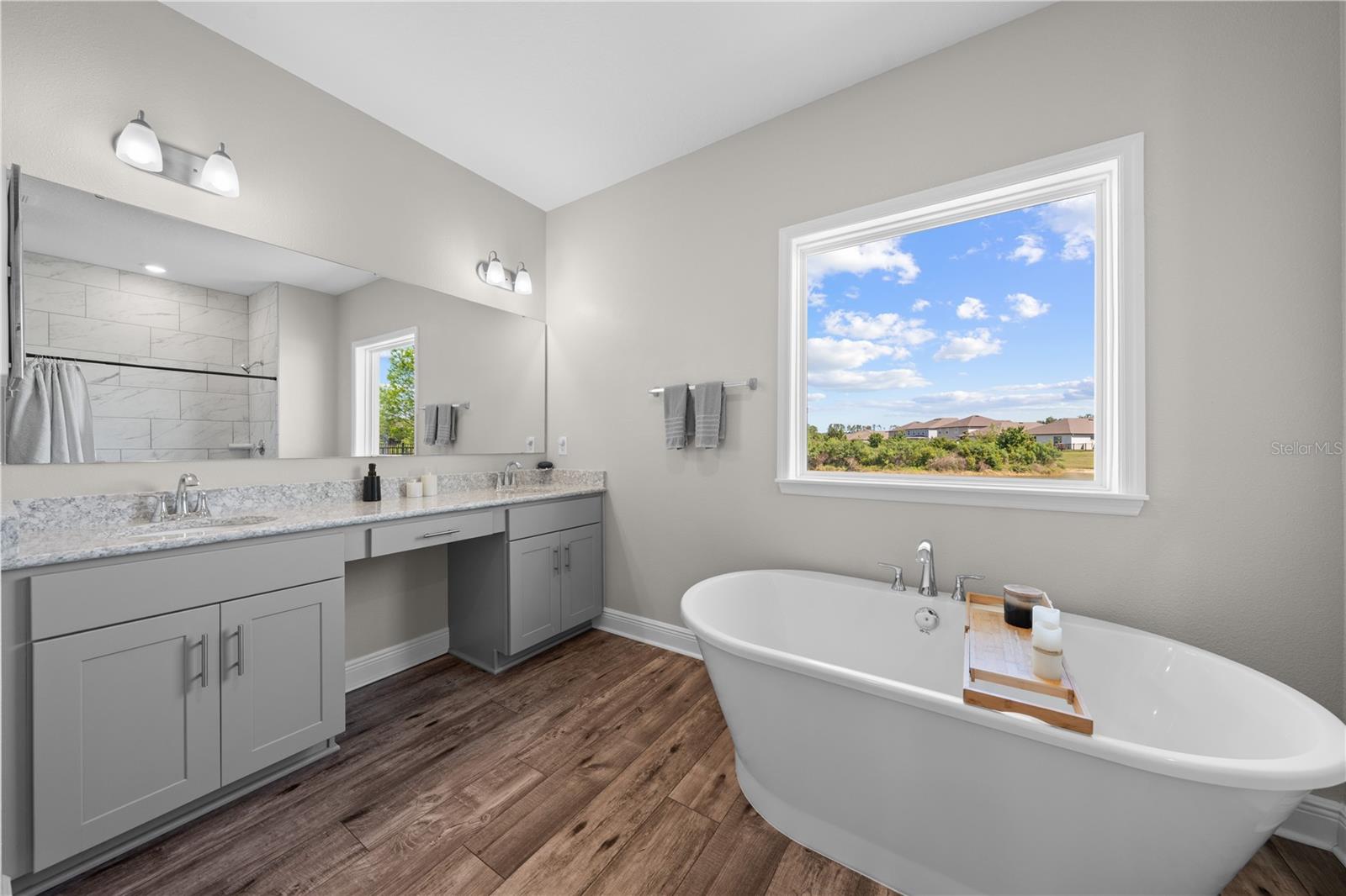 MIRANDA PARCELS 20 & 22 REPLAT - Residential