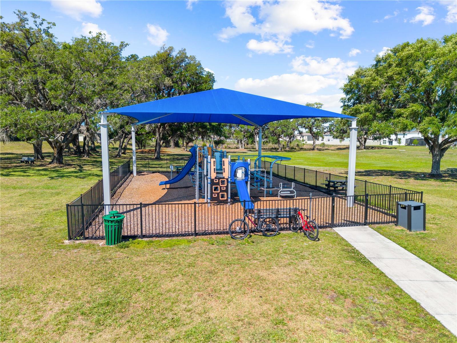 MIRANDA PARCELS 20 & 22 REPLAT - Residential