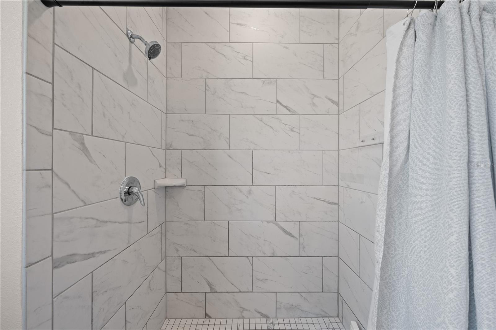 MIRANDA PARCELS 20 & 22 REPLAT - Residential