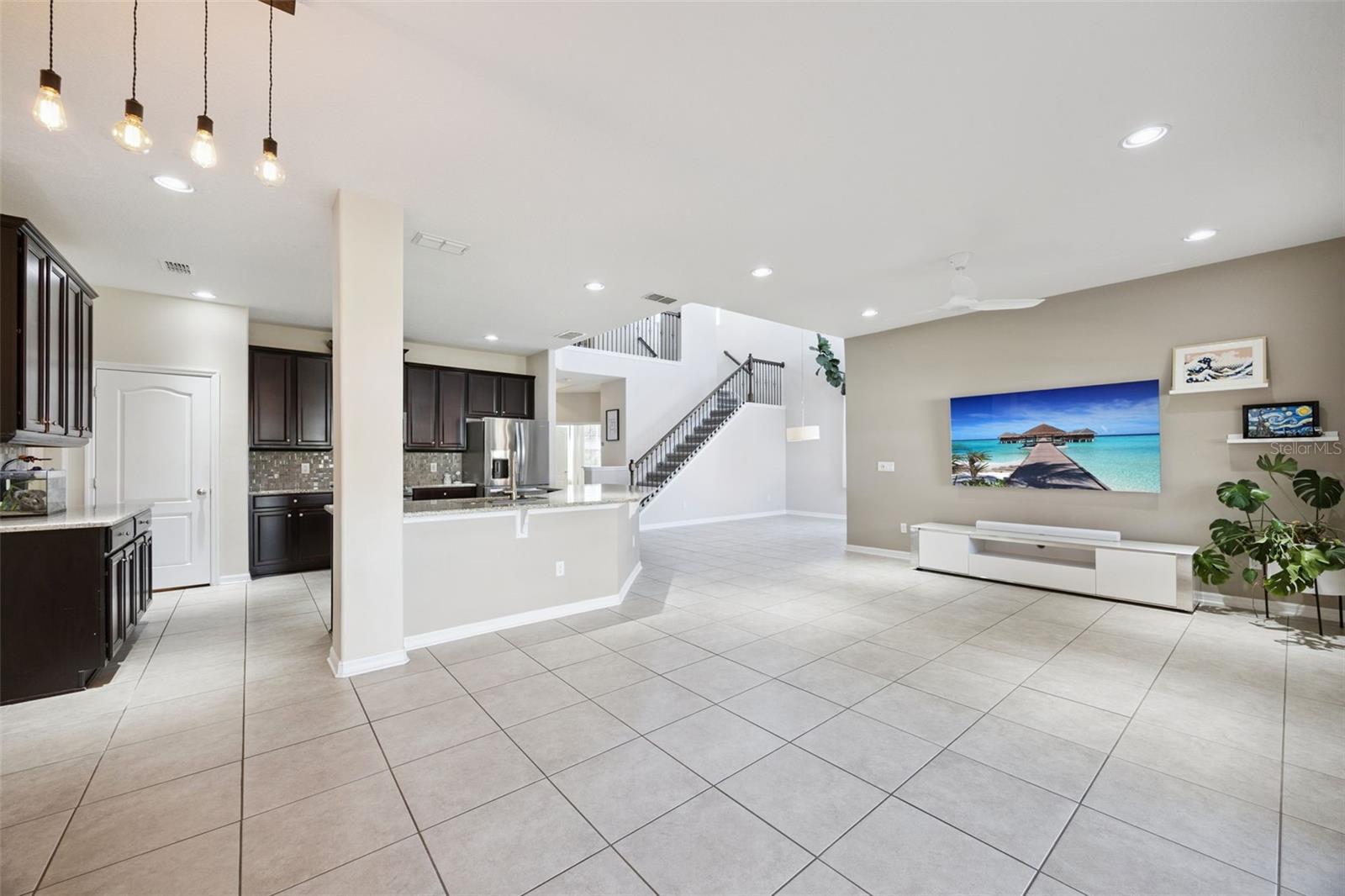 1501 PRAIRIE OAKS DRIVE