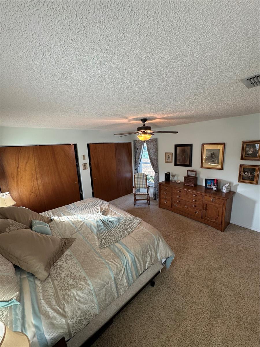 RAINBOW LAKES ESTATE - Residential