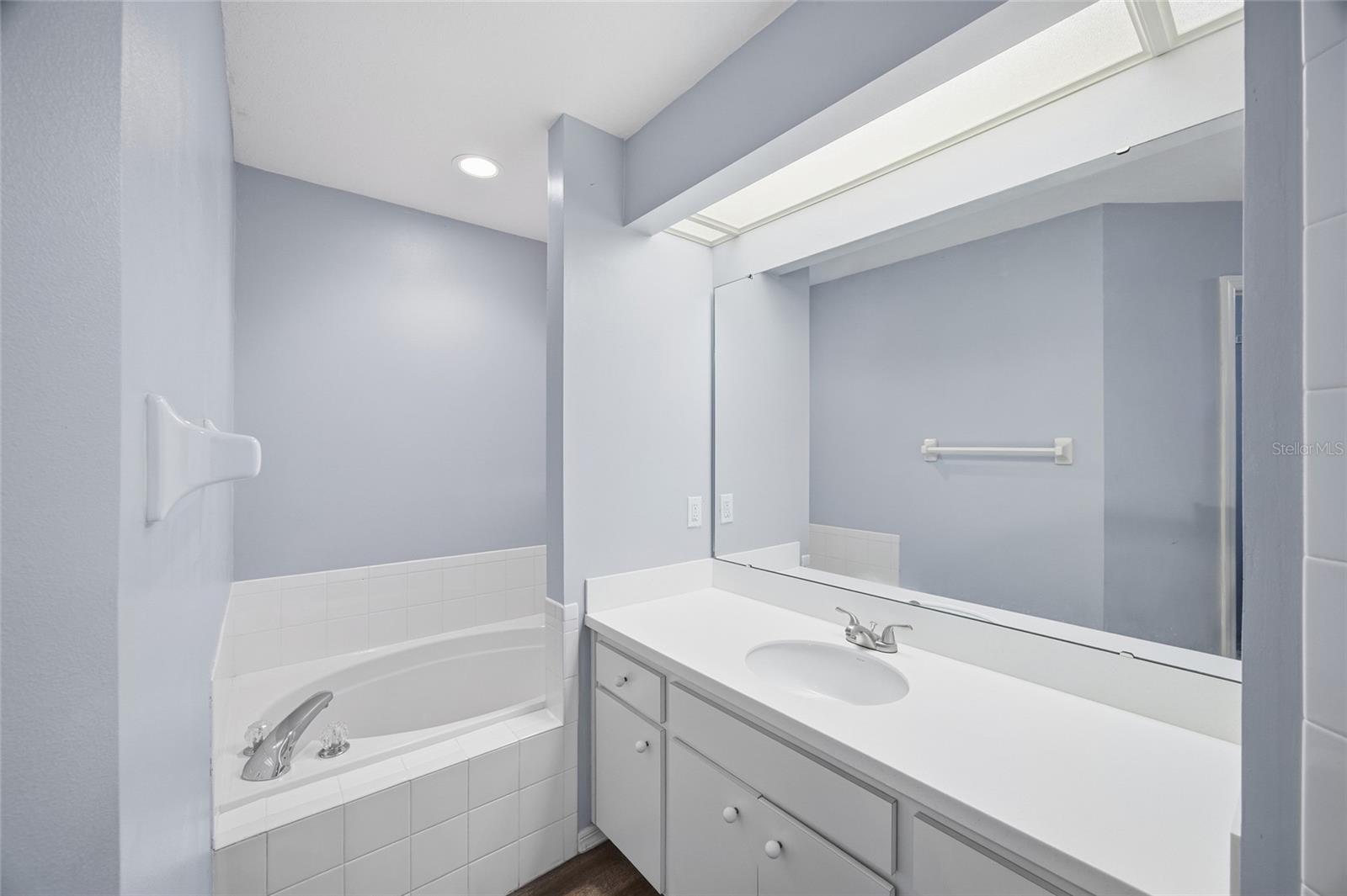 SCENIC HILLS - Residential Lease