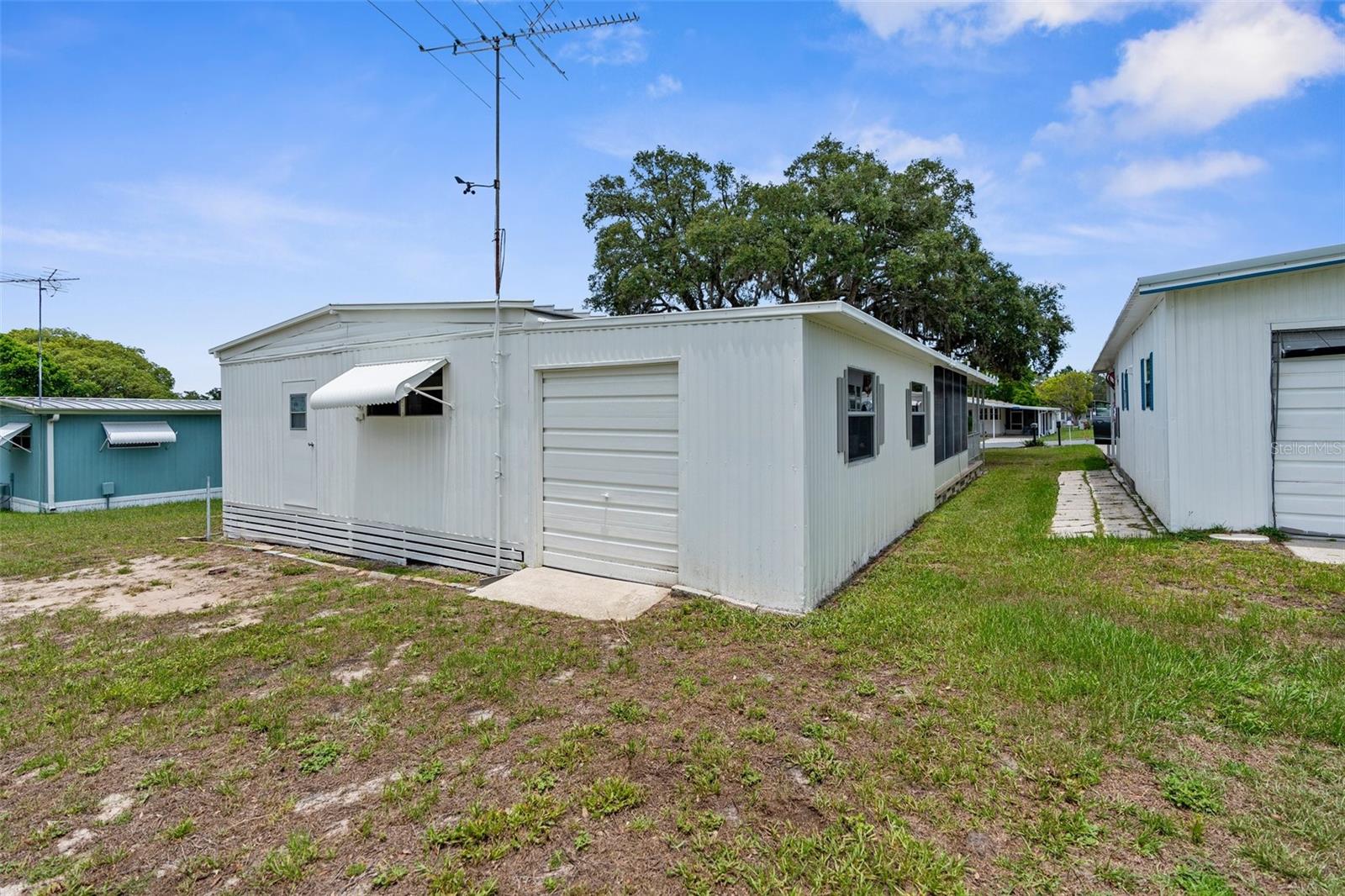 HIGH POINT MH SUB - Residential Lease