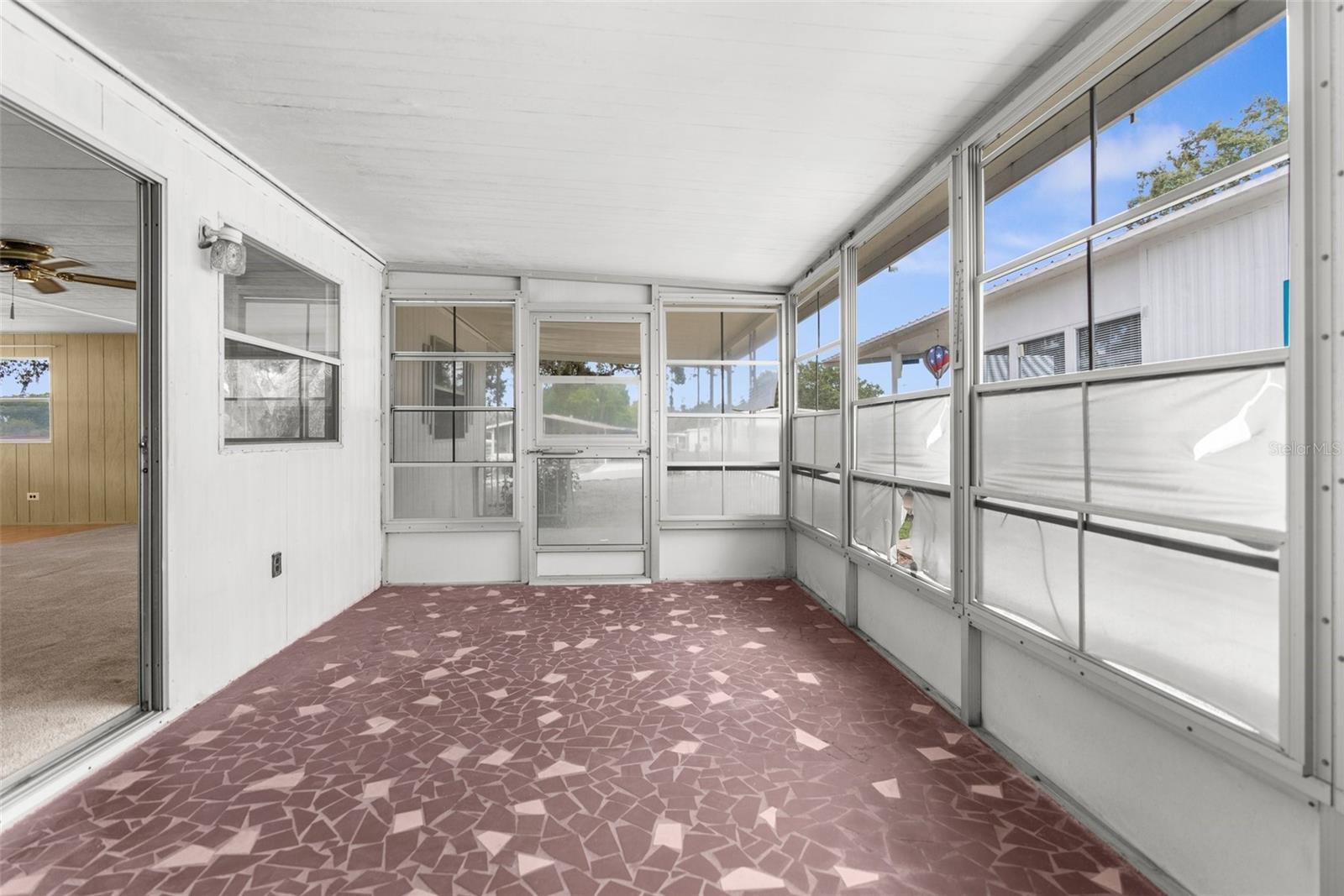 HIGH POINT MH SUB - Residential Lease