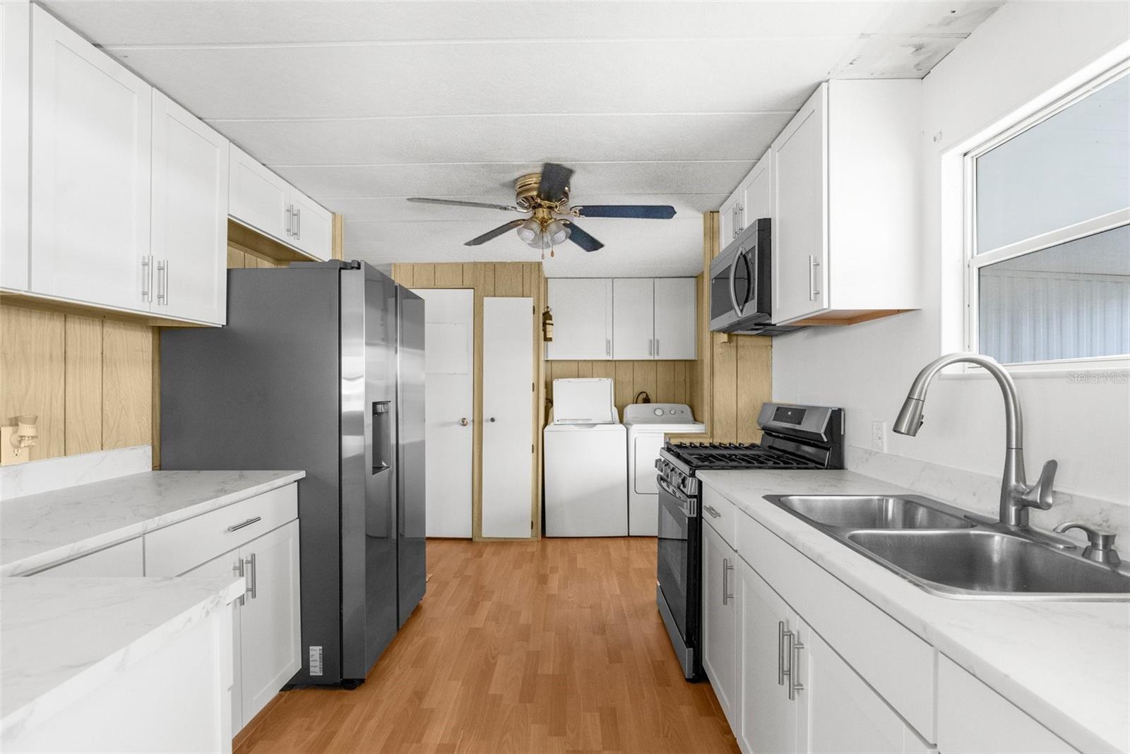 HIGH POINT MH SUB - Residential Lease