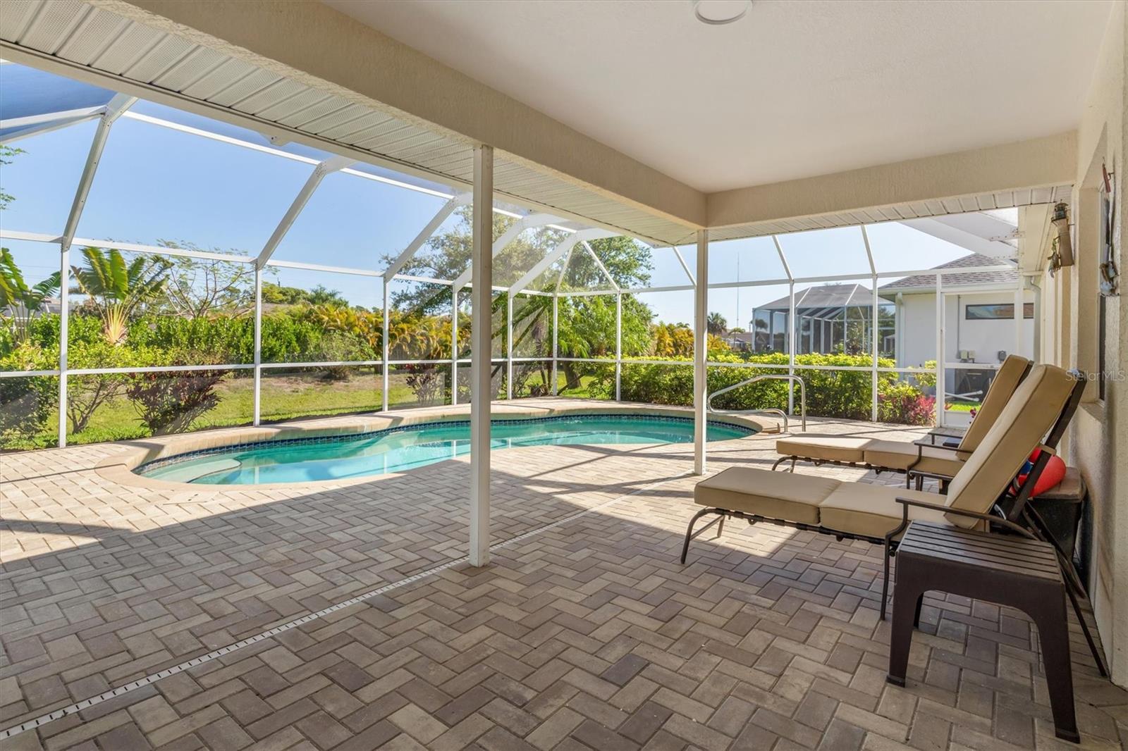 ROTONDA WEST WHITE MARSH - Residential