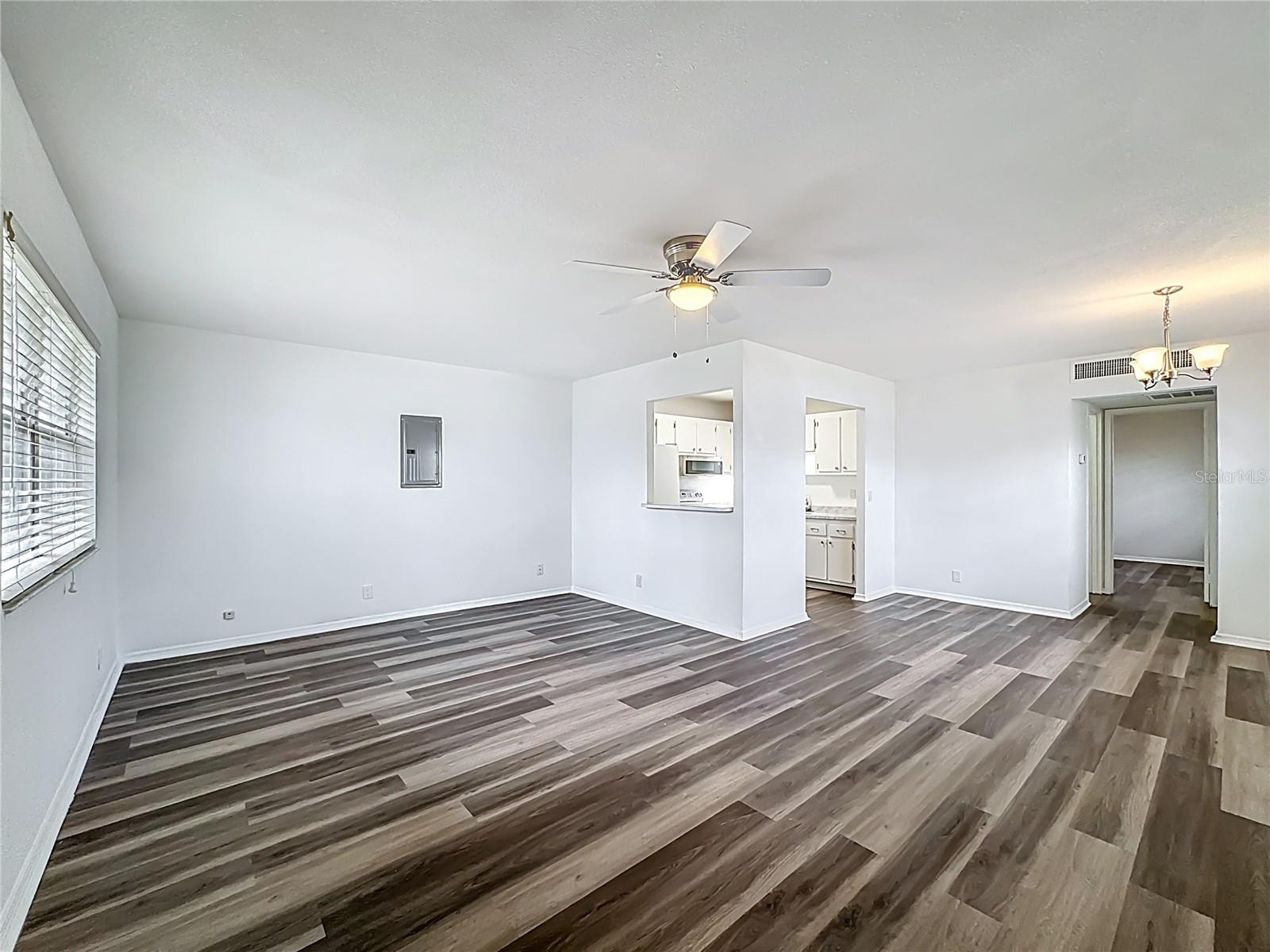 202 BEDFORD TRAIL 103