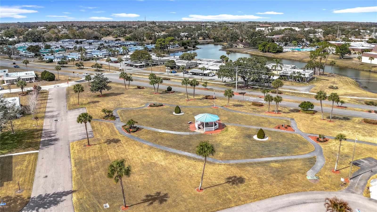 BEDFORD E CONDO - Residential