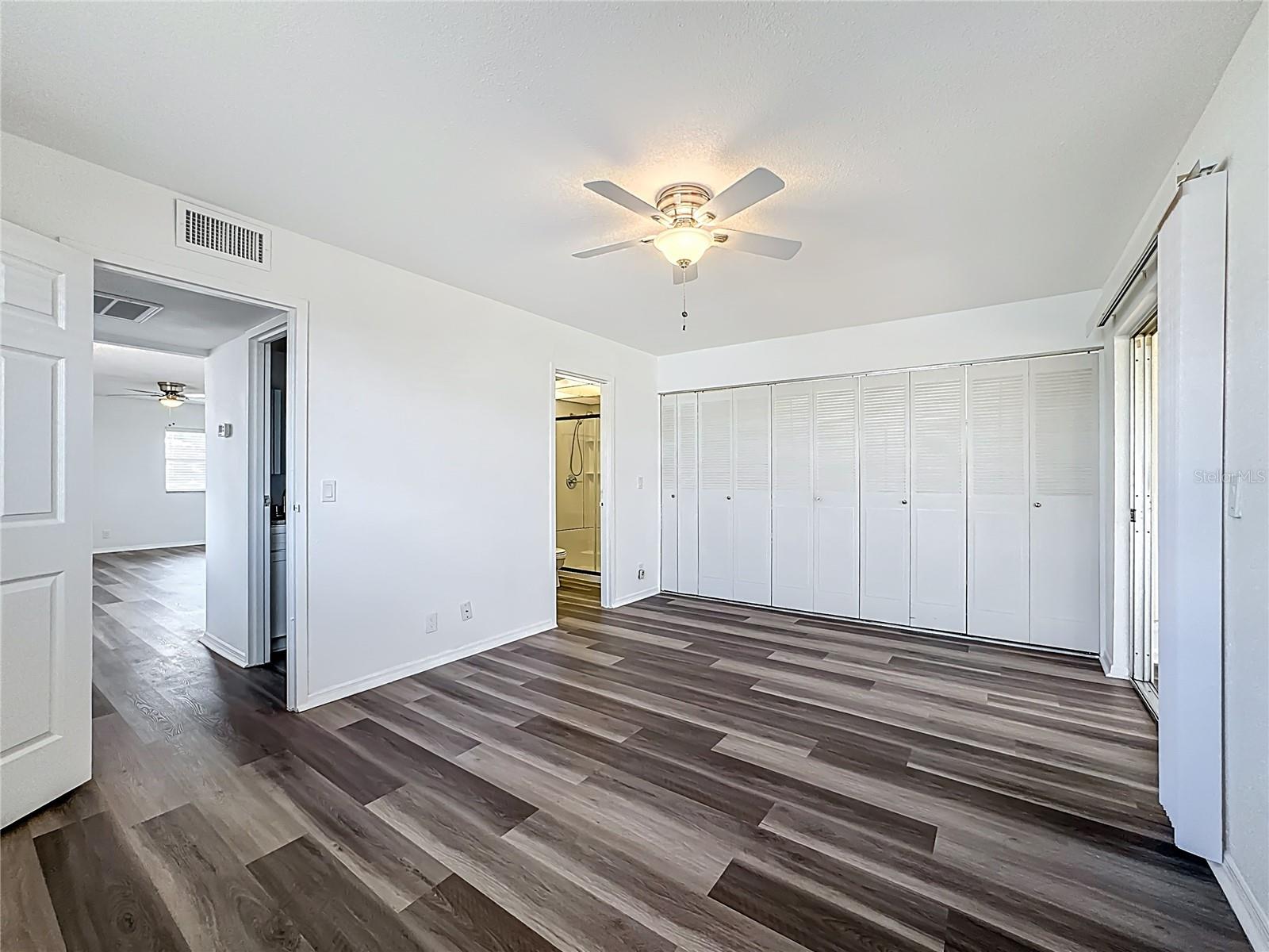 BEDFORD E CONDO - Residential