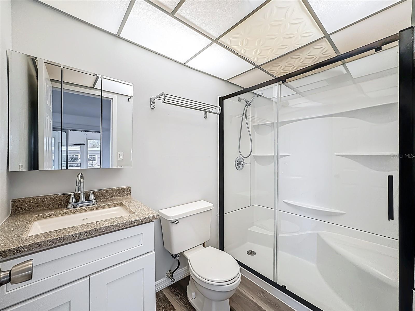 BEDFORD E CONDO - Residential