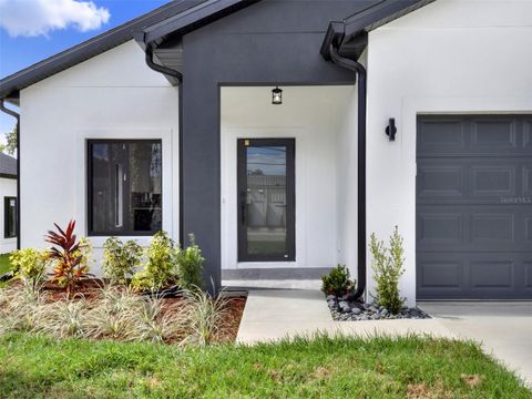 A home in APOPKA