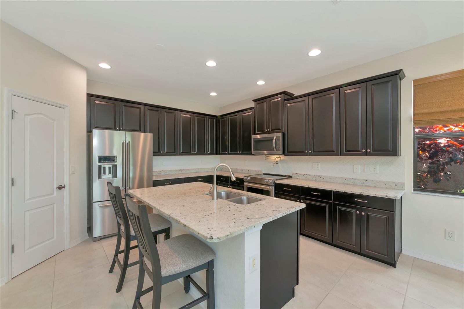 ASHTON PALMS - Residential
