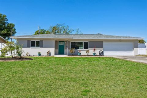 Photo of 1475 Canterbury Drive, Clearwater, FL 33756 (MLS # TB8489898)