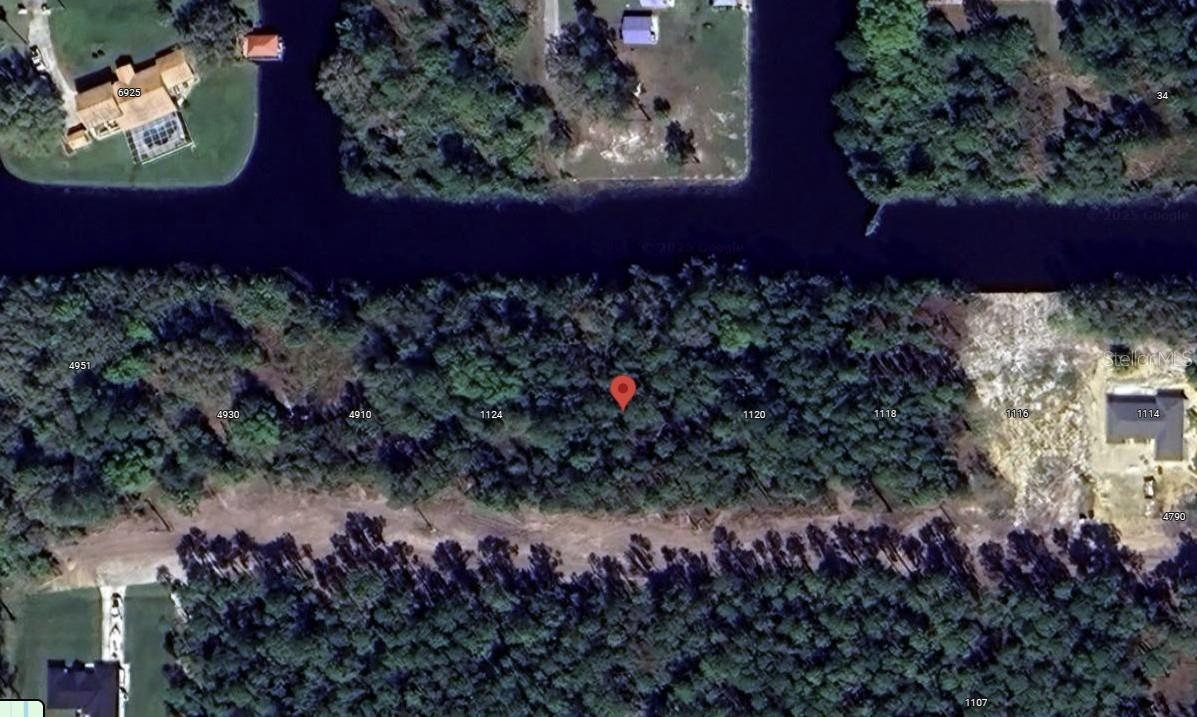 1122 POINCIANA DRIVE