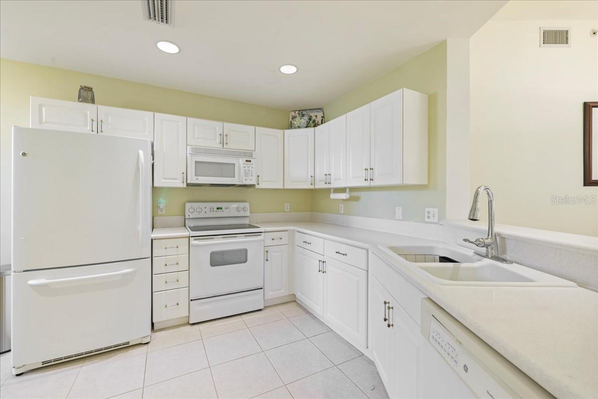 GOLFVIEW AT SUMMERWIND - Residential