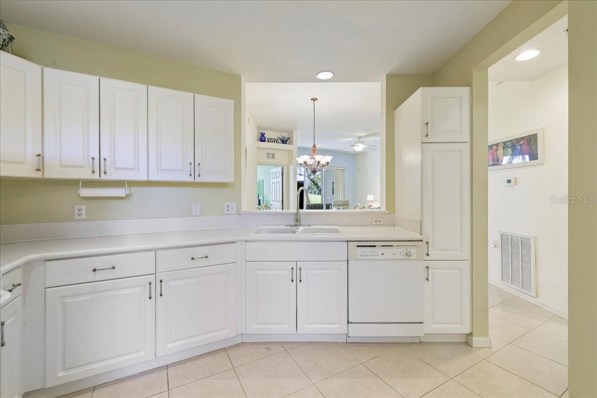 GOLFVIEW AT SUMMERWIND - Residential