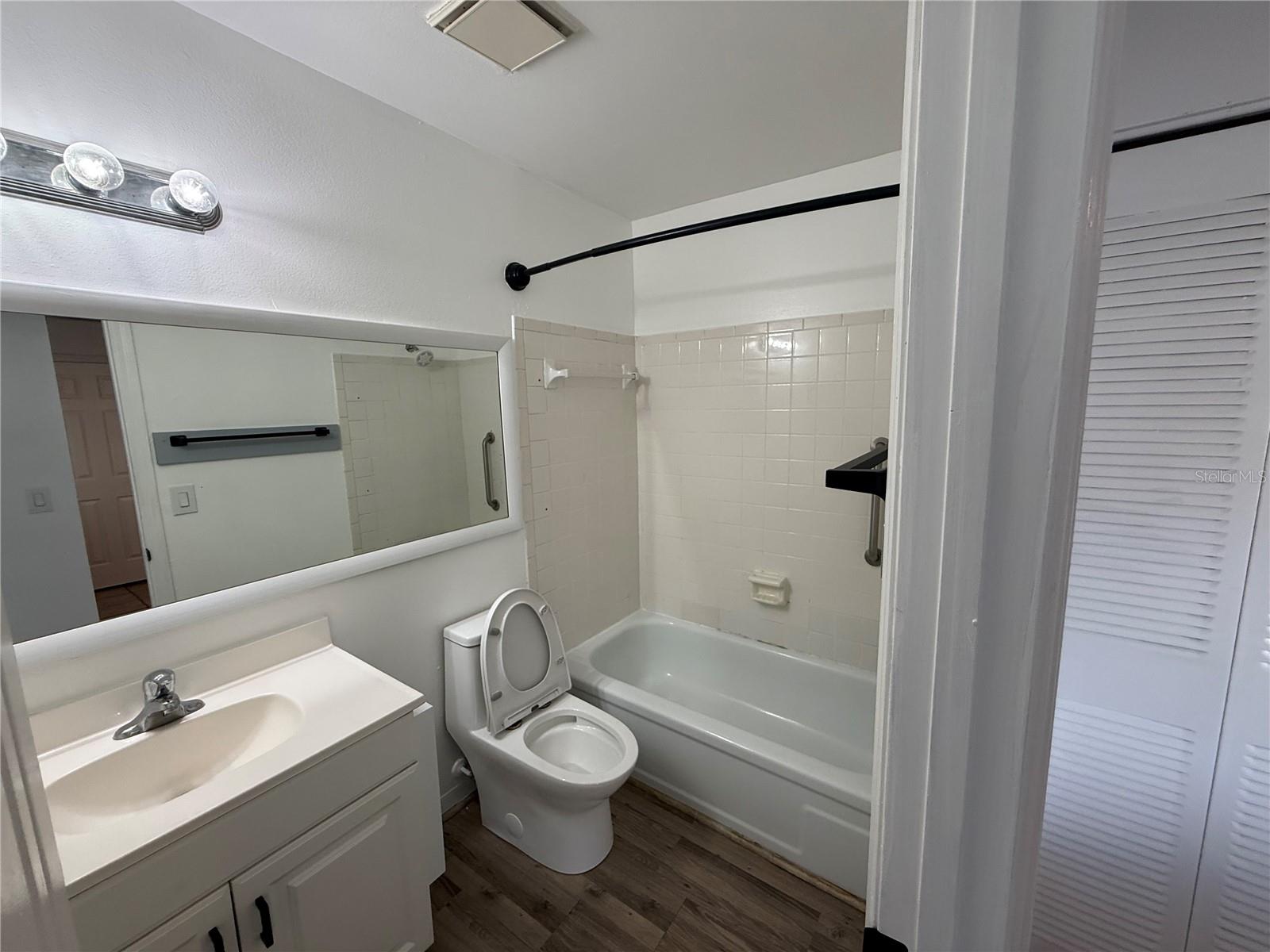 HIDDEN LAKE VILLAGE - Residential