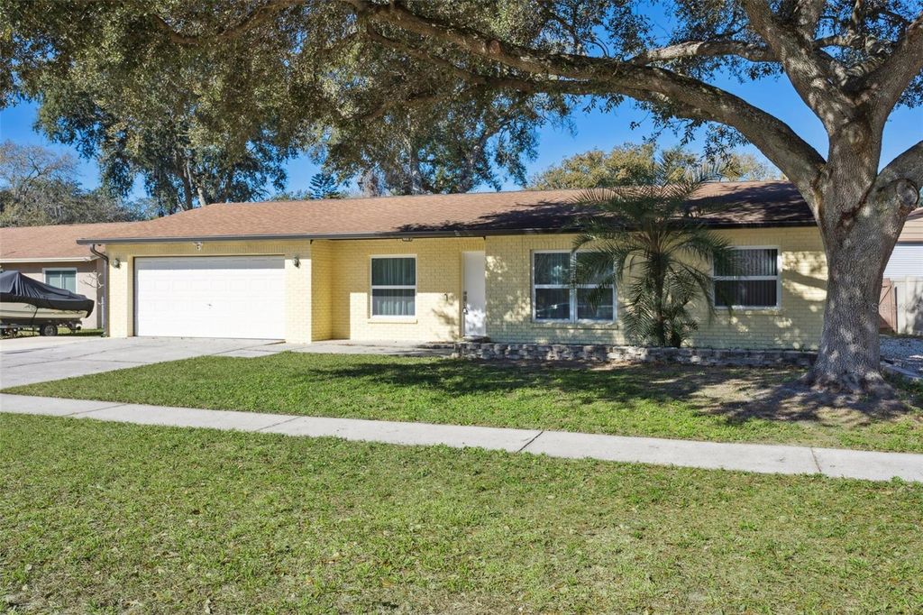 Photo of 1255 Foggy Ridge Parkway, Lutz, FL 33559 (MLS # TB8466830)