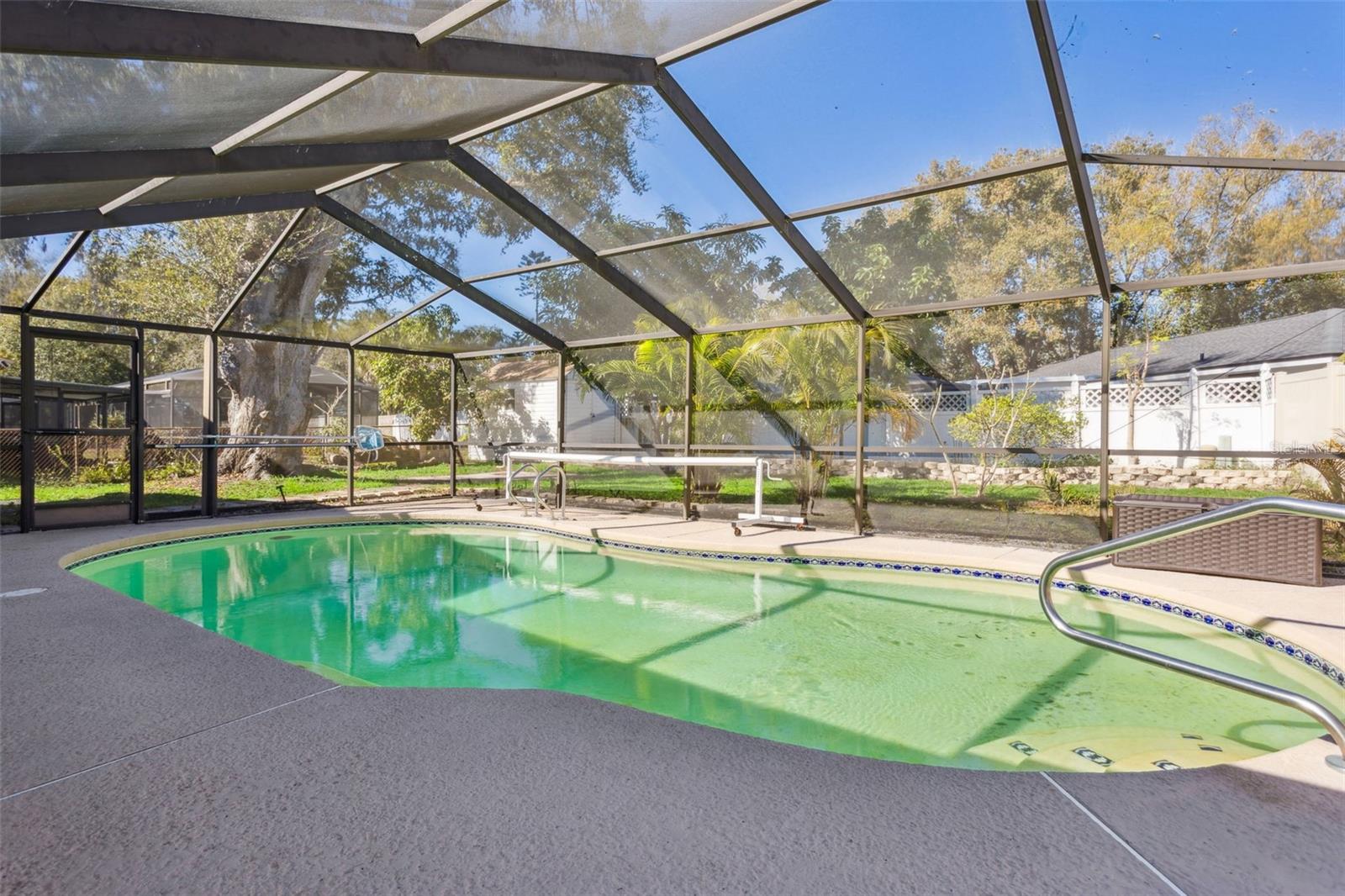 TURTLE LAKES - Residential Lease