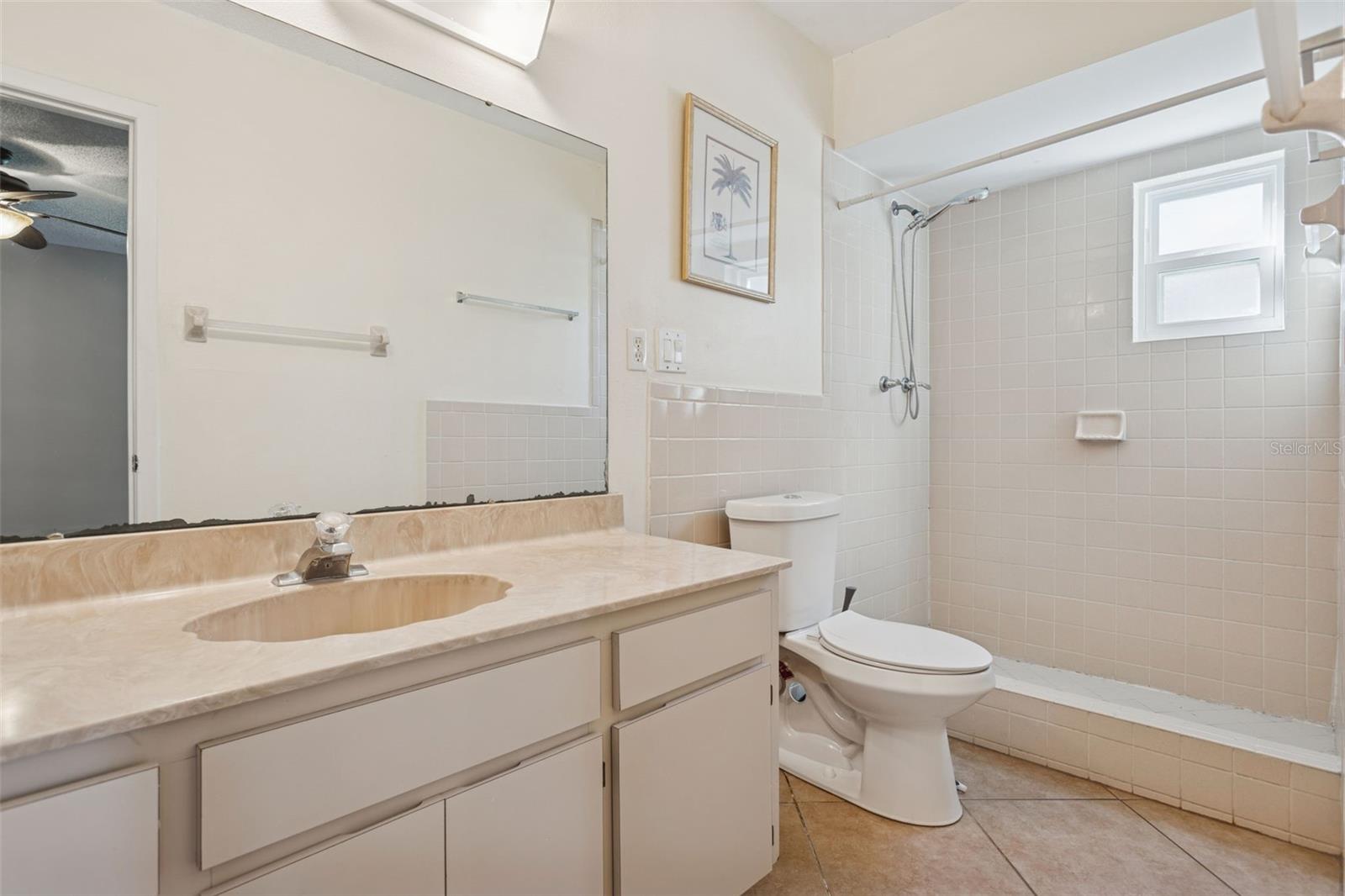 TURTLE LAKES - Residential Lease