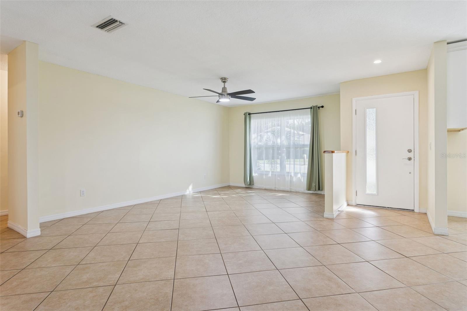 TURTLE LAKES - Residential Lease