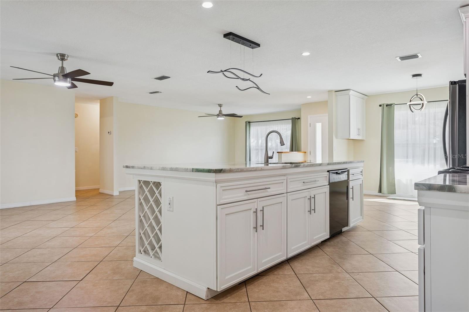 TURTLE LAKES - Residential Lease