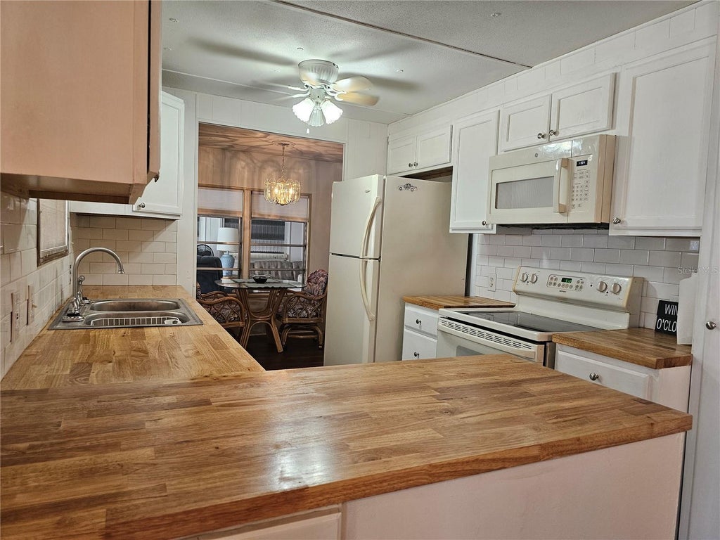 Photo of 2910 San Francisco Lane, Sebring, FL 33870 (MLS # P4939597)