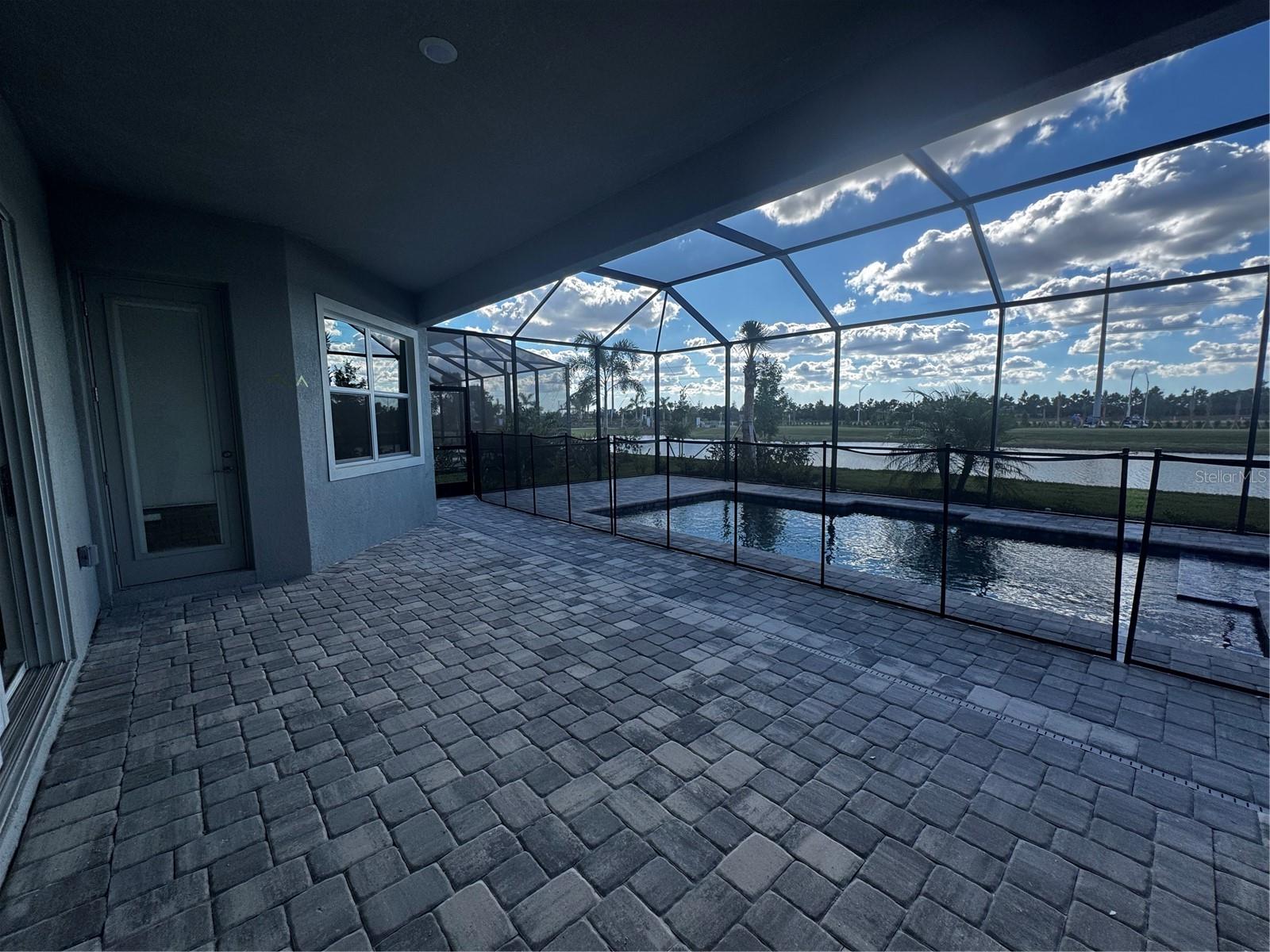 CALUSA COUNTRY CLUB - Residential