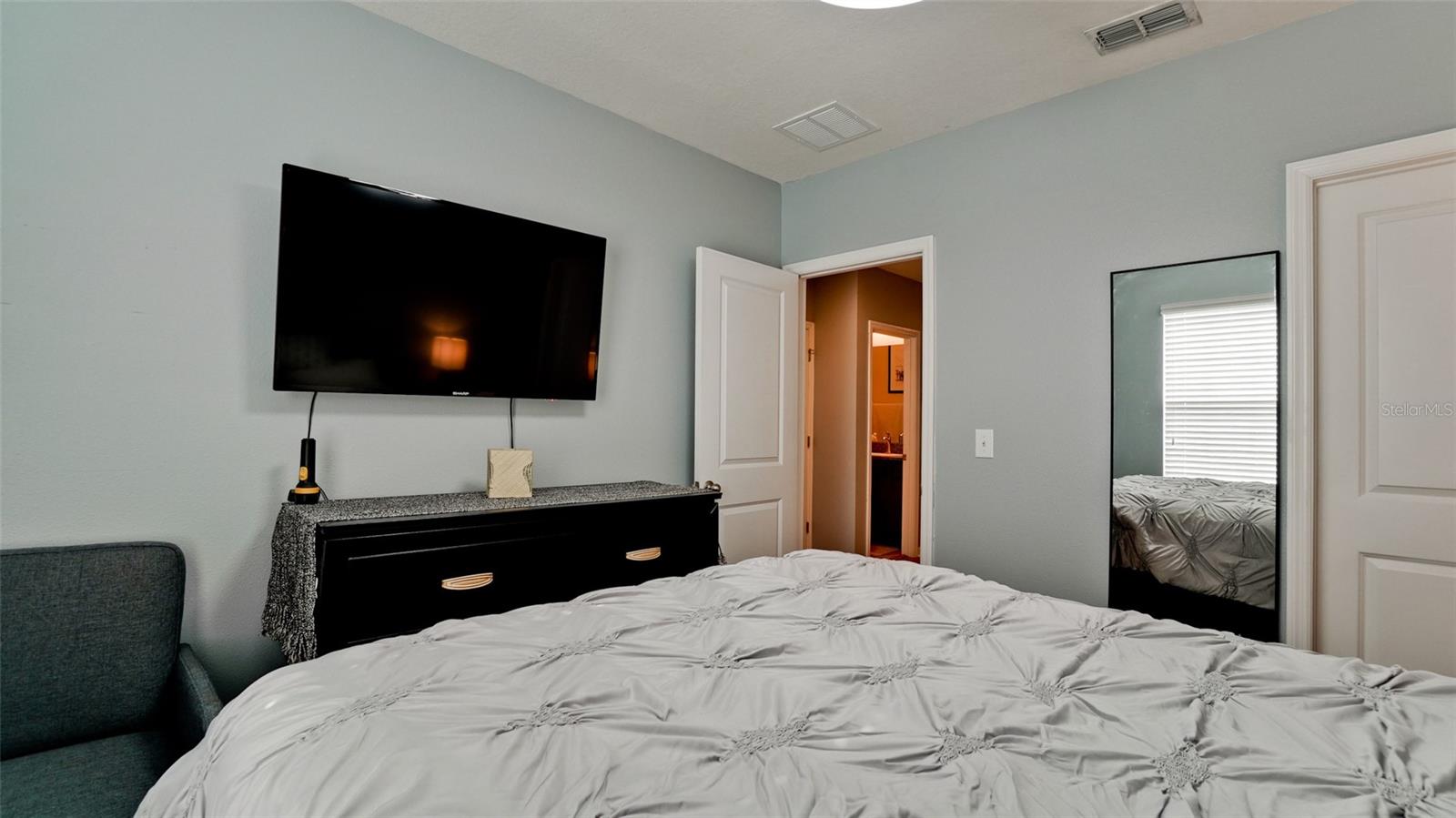 BAYTOWN SQUARE - Residential