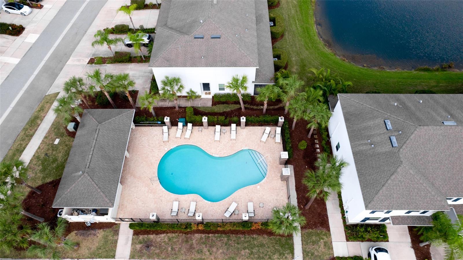 BAYTOWN SQUARE - Residential