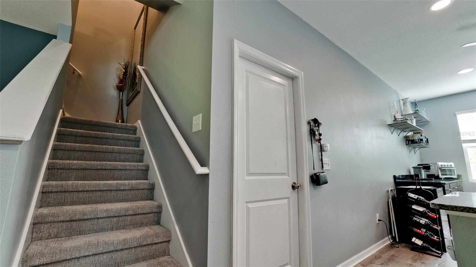 BAYTOWN SQUARE - Residential