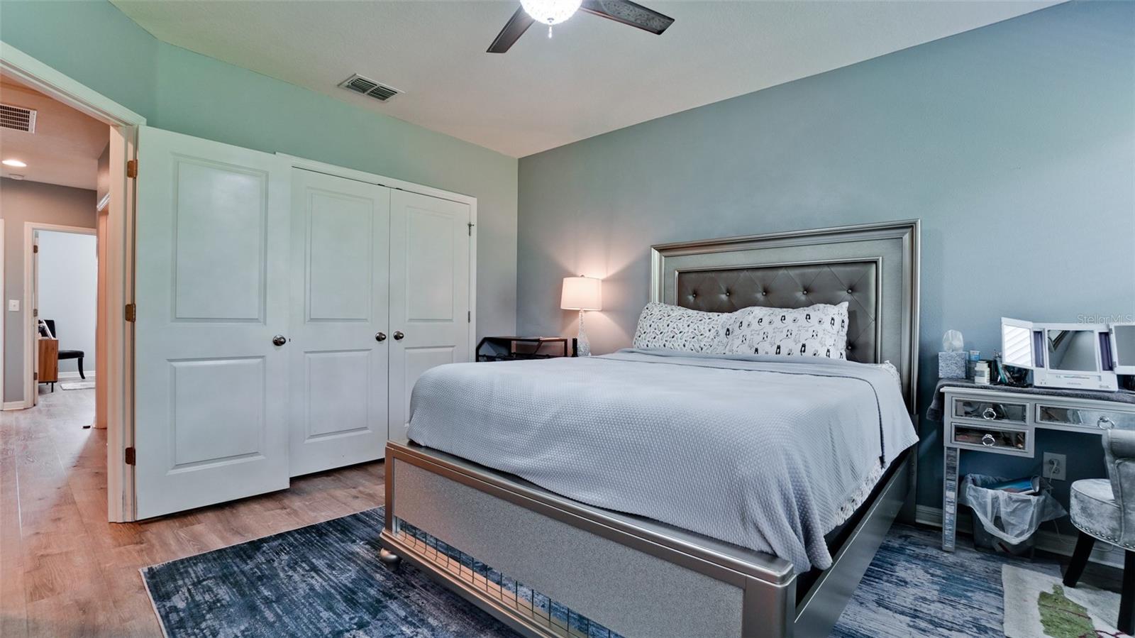 BAYTOWN SQUARE - Residential