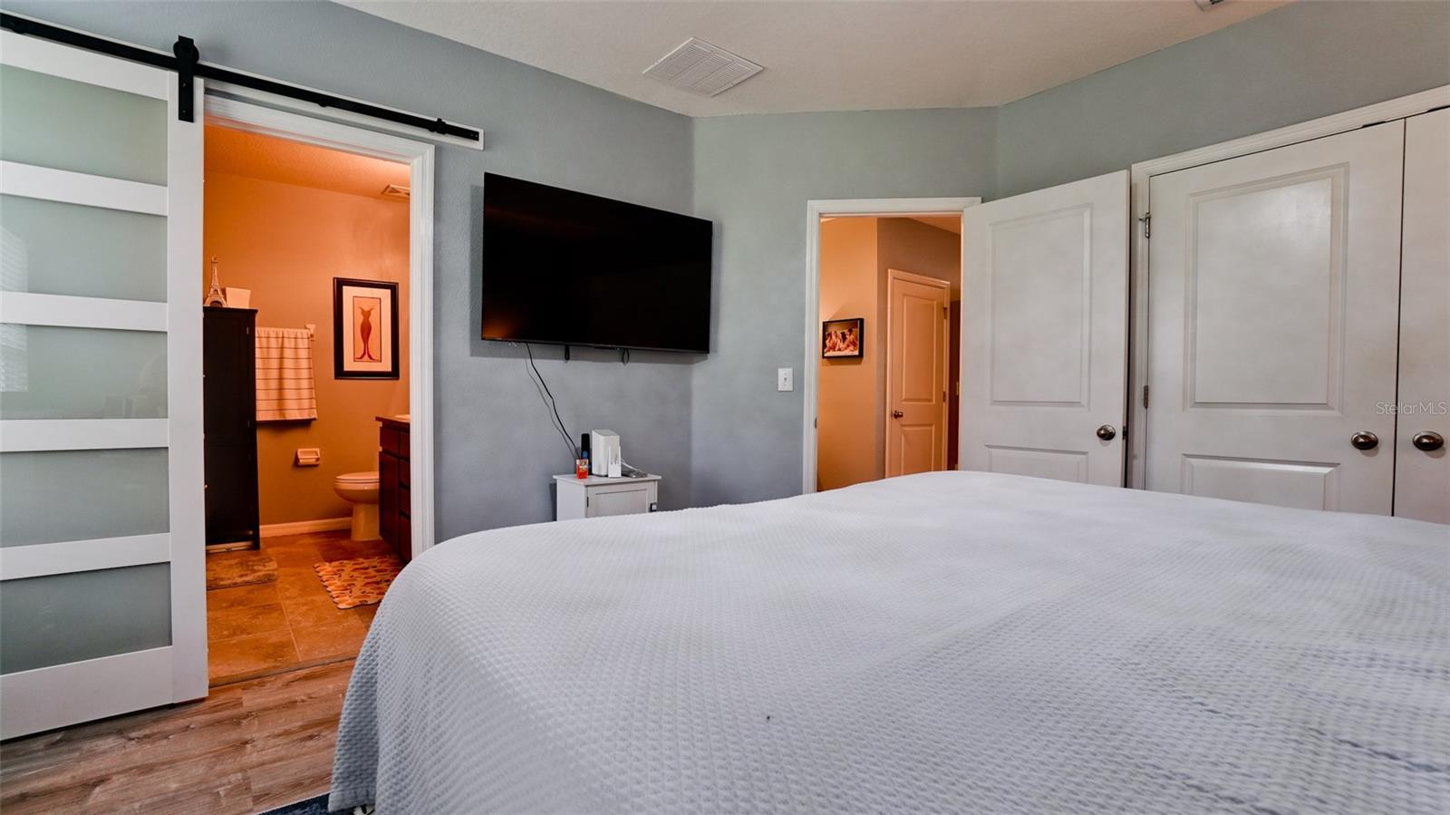 BAYTOWN SQUARE - Residential