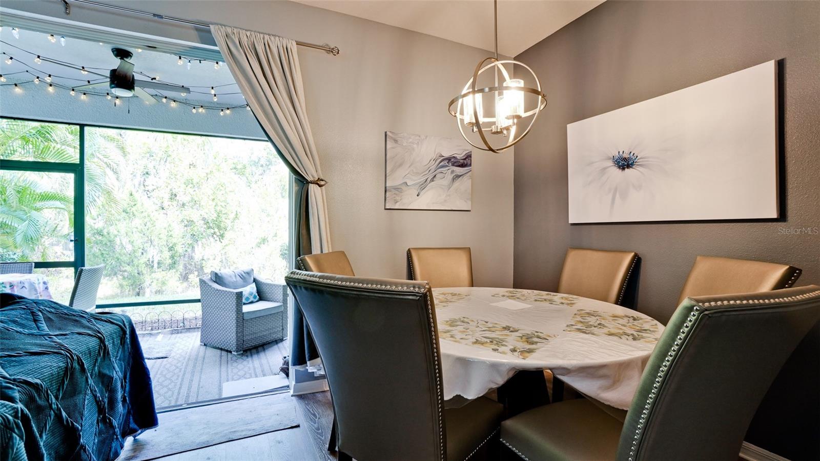 BAYTOWN SQUARE - Residential