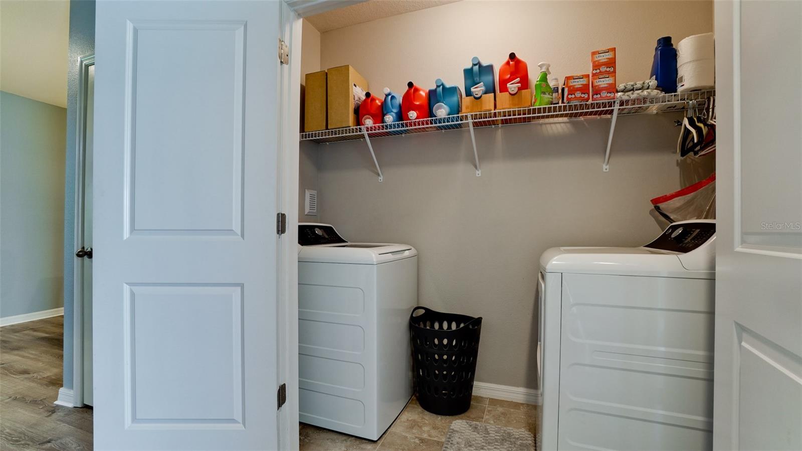 BAYTOWN SQUARE - Residential