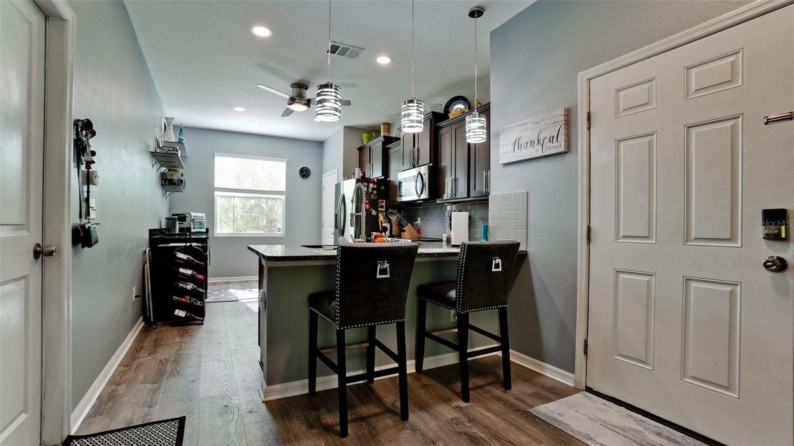 BAYTOWN SQUARE - Residential