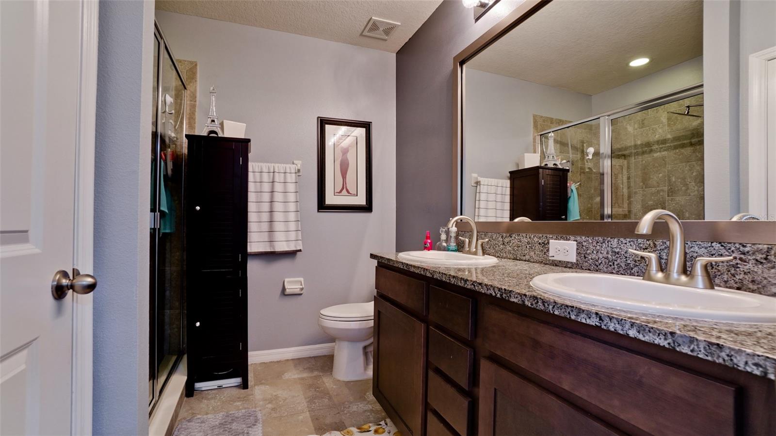 BAYTOWN SQUARE - Residential