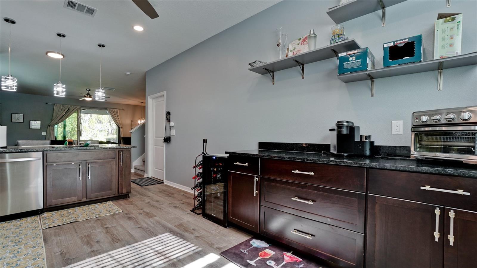 BAYTOWN SQUARE - Residential