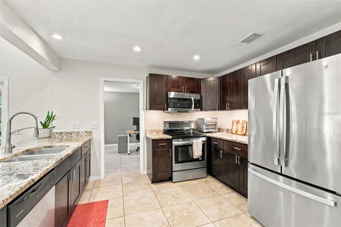 874 Pinewood Terrace W, Palm Harbor, FL 34683