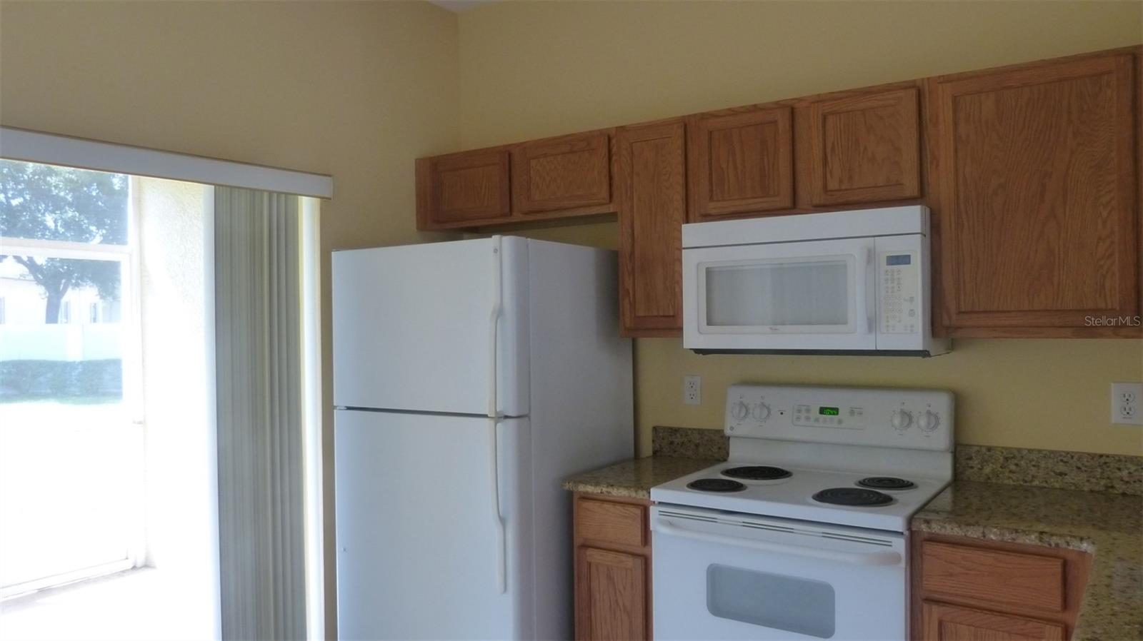 KINGS LAKE TWNHMS - Residential Lease