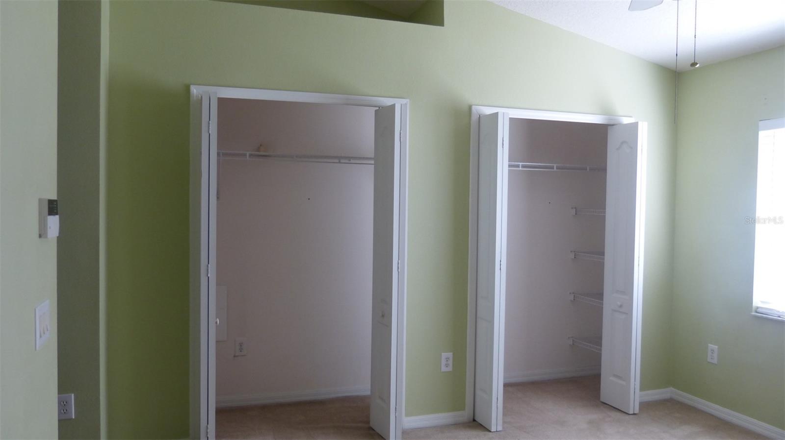 KINGS LAKE TWNHMS - Residential Lease