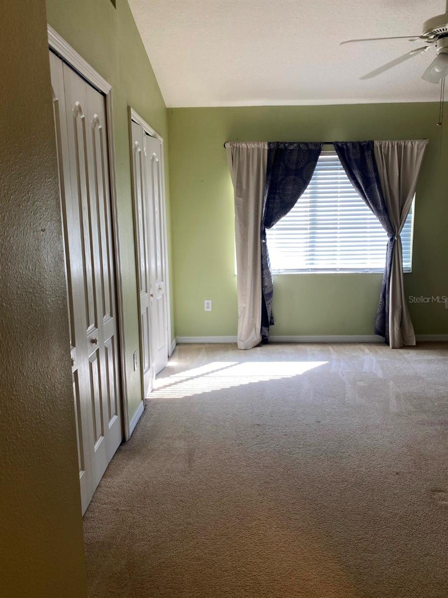 KINGS LAKE TWNHMS - Residential Lease