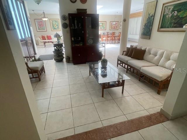 URB. LADERAS DE SAN JUAN. BARRIO CAIMITO, SAN JUAN - Residential