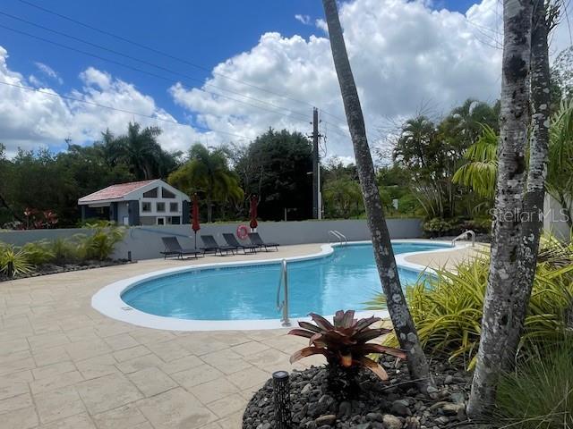 URB. LADERAS DE SAN JUAN. BARRIO CAIMITO, SAN JUAN - Residential