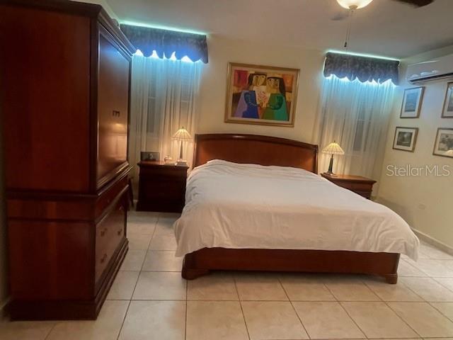 URB. LADERAS DE SAN JUAN. BARRIO CAIMITO, SAN JUAN - Residential