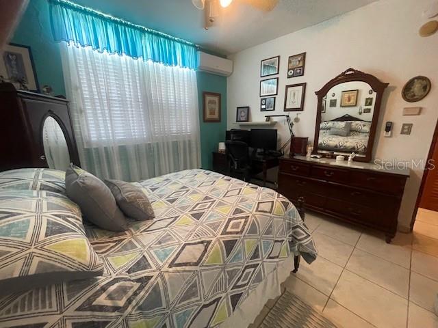 URB. LADERAS DE SAN JUAN. BARRIO CAIMITO, SAN JUAN - Residential