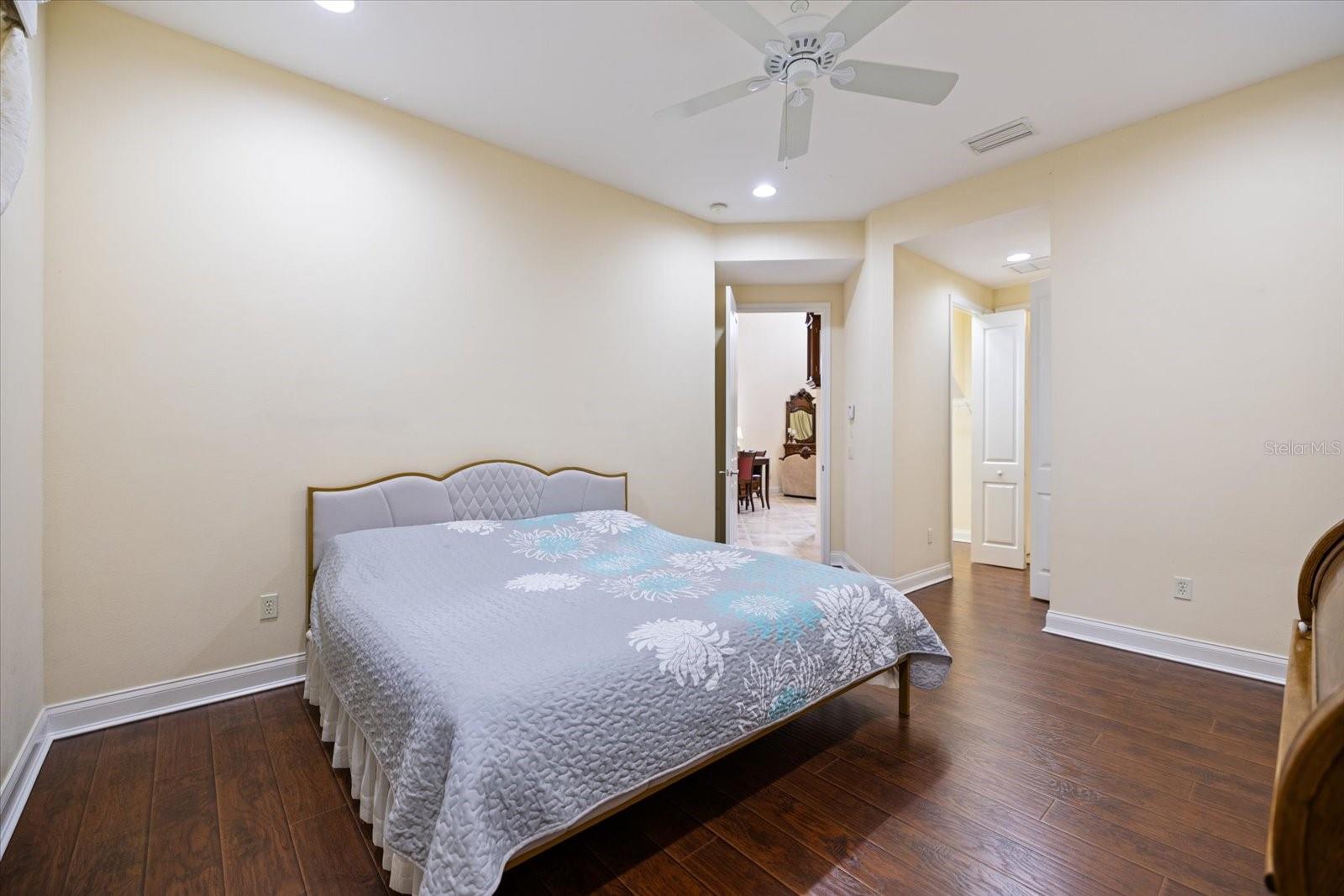 BOUGAINVILLEA PLACE - Residential