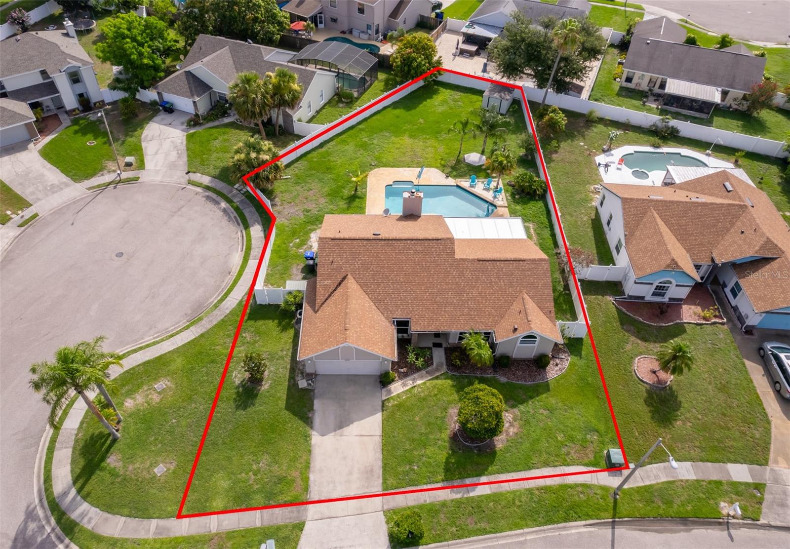 2223 FAIRMONT CIRCLE